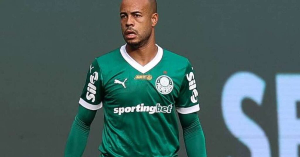 Com mais de 300 jogos e 12 títulos, Mayke se despede do Palmeiras: ‘Chorei bastante’
