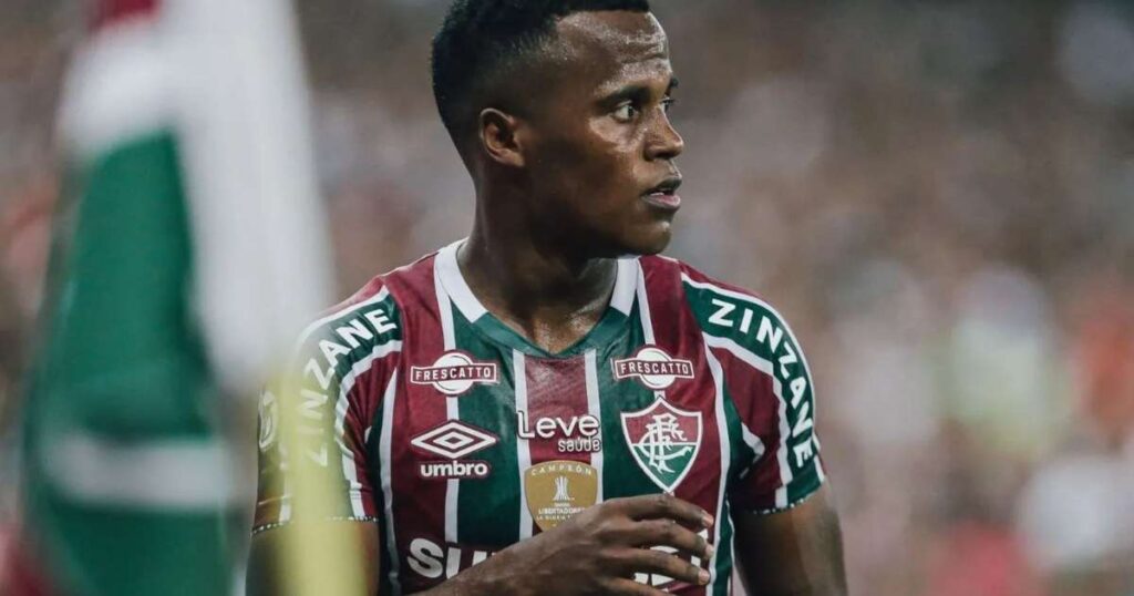 A publicação de Jhon Arias direcionada ao Fluminense