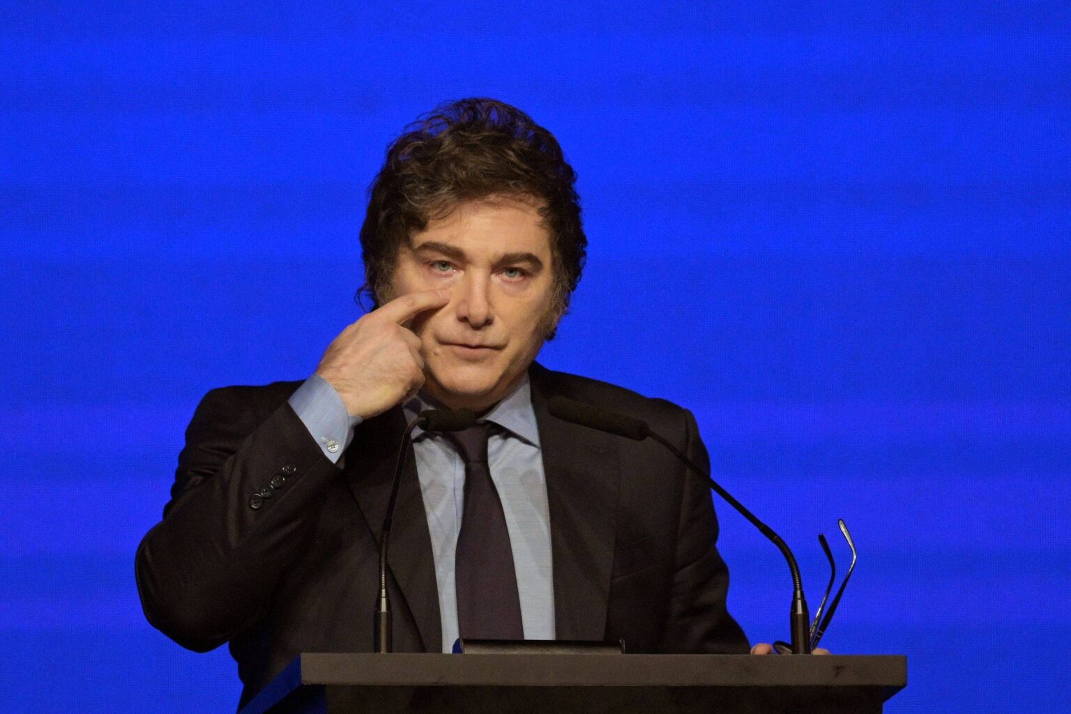 Moody’s eleva nota da Argentina em dois níveis – 17/07/2025 – Mercado