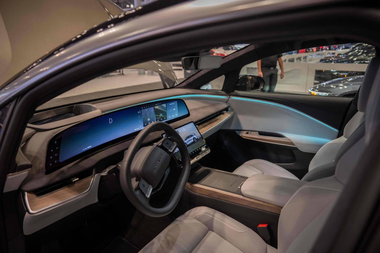 Uber fecha acordo com Lucid para lançar frota de robotáxis – 17/07/2025 – Mercado