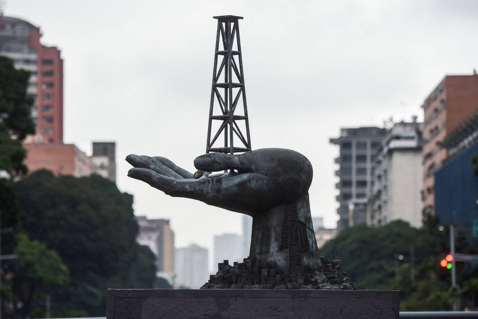 Trump permite que Chevron reinicie operações na Venezuela – 25/07/2025 – Mercado