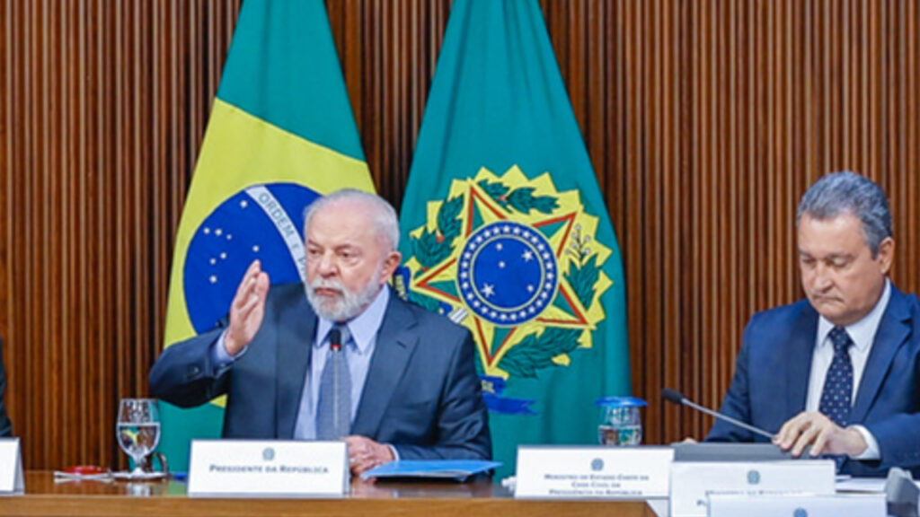“Não serão apenas taxas”, diz Rui Costa sobre resposta ao tarifaço
