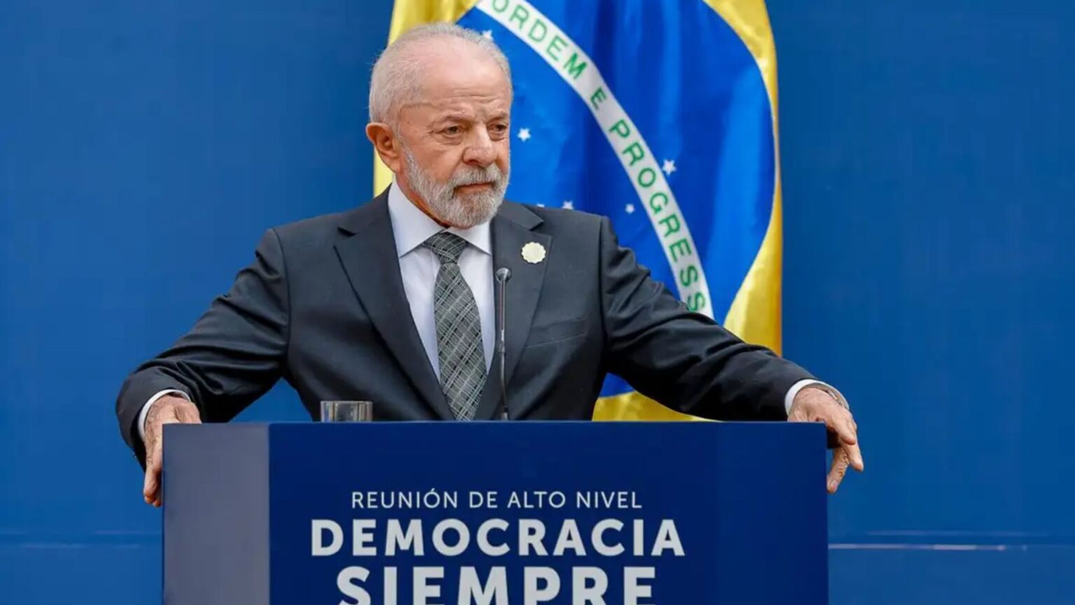 “Não há uma guerra tarifária”, afirma Lula sobre tarifaço dos EUA