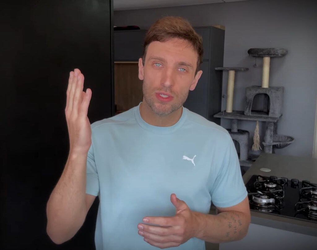 Léo Lins grava vídeo para se defender após morte de Preta Gil: “Nunca disse isso”