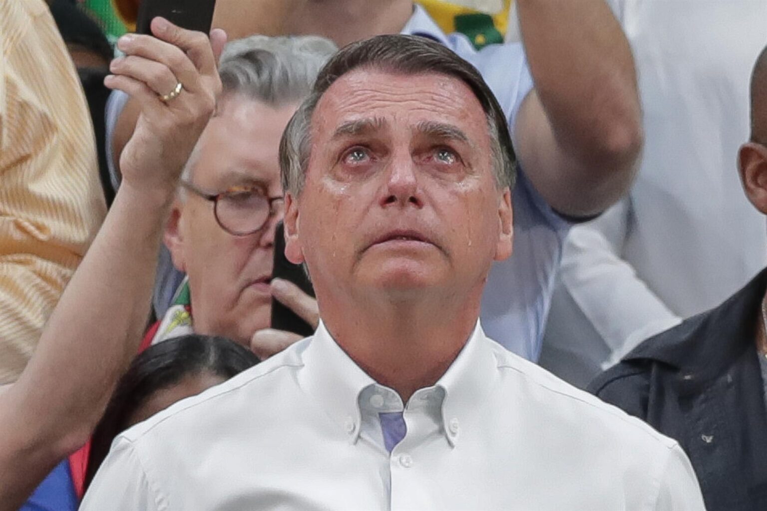 Qual das restrições de Moraes contra Bolsonaro é a mais dura?