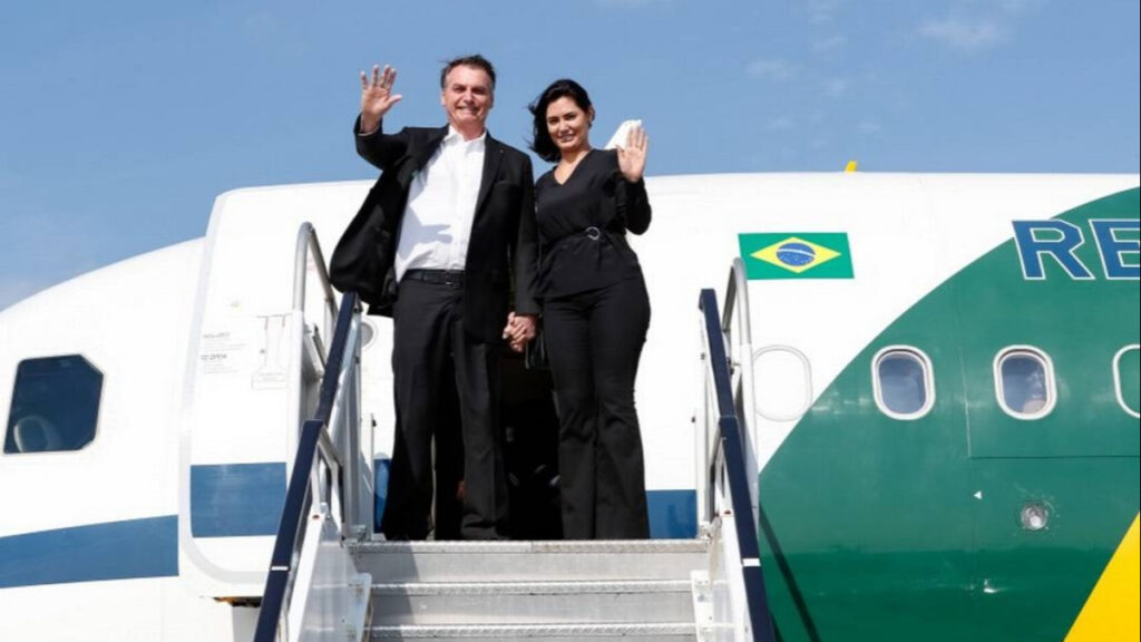 Michelle assume protagonismo em meio à divisão no PL