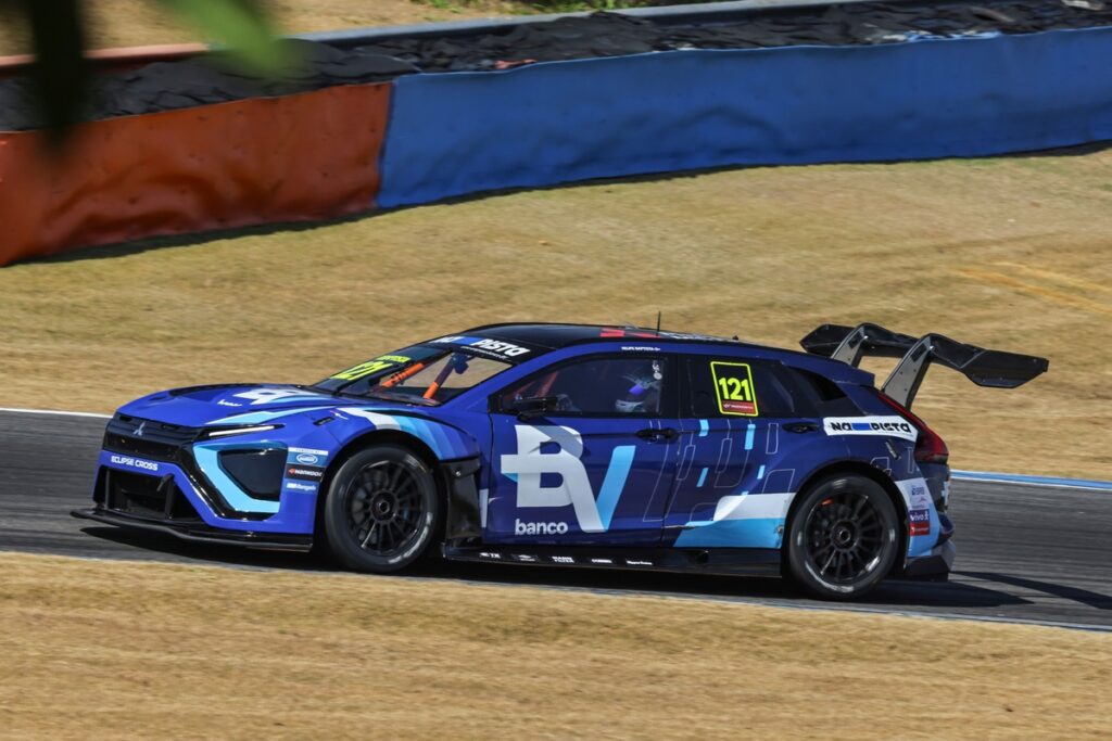 Stock Car:Líder da sexta, Felipe Baptista quer seguir competitivo