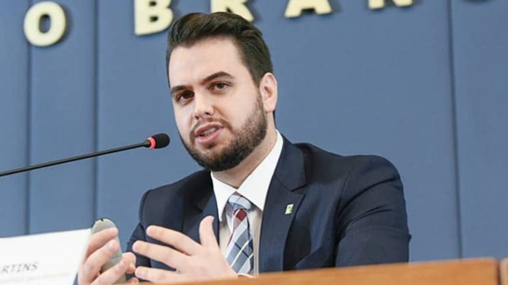 Filipe Martins vira símbolo de resistência contra Moraes