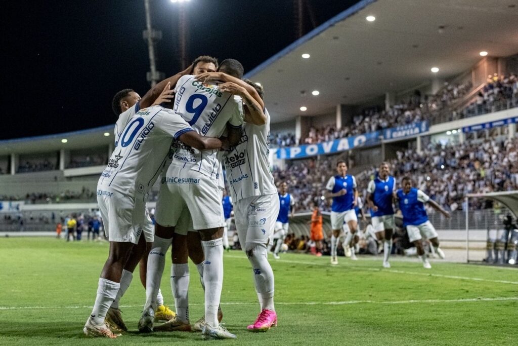 Em duelo acelerado, CSA bate Ferrovirio e vai semifinal do Nordesto