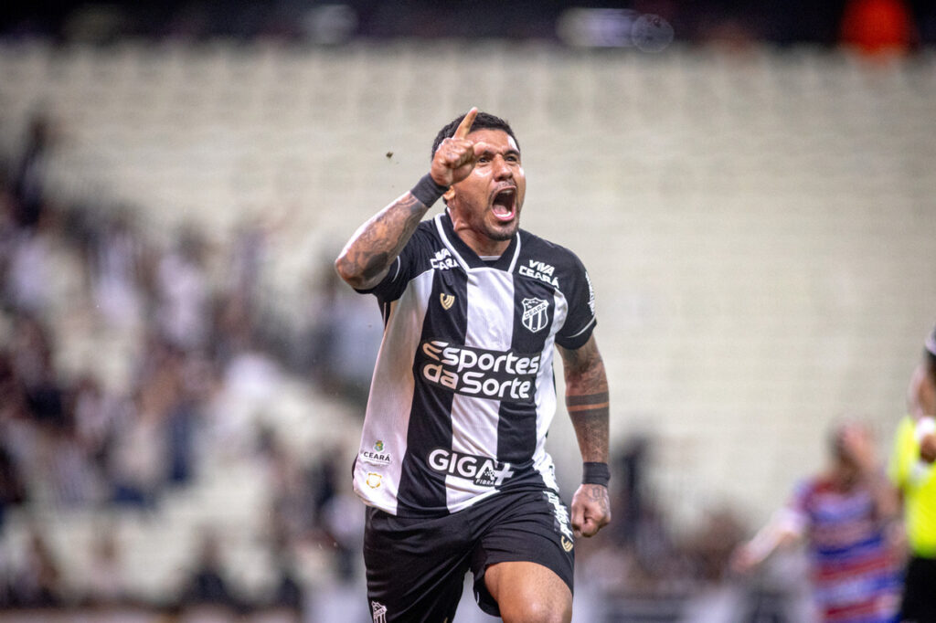 Cear leva a melhor no Clssico-Rei e afunda o Fortaleza no Z4