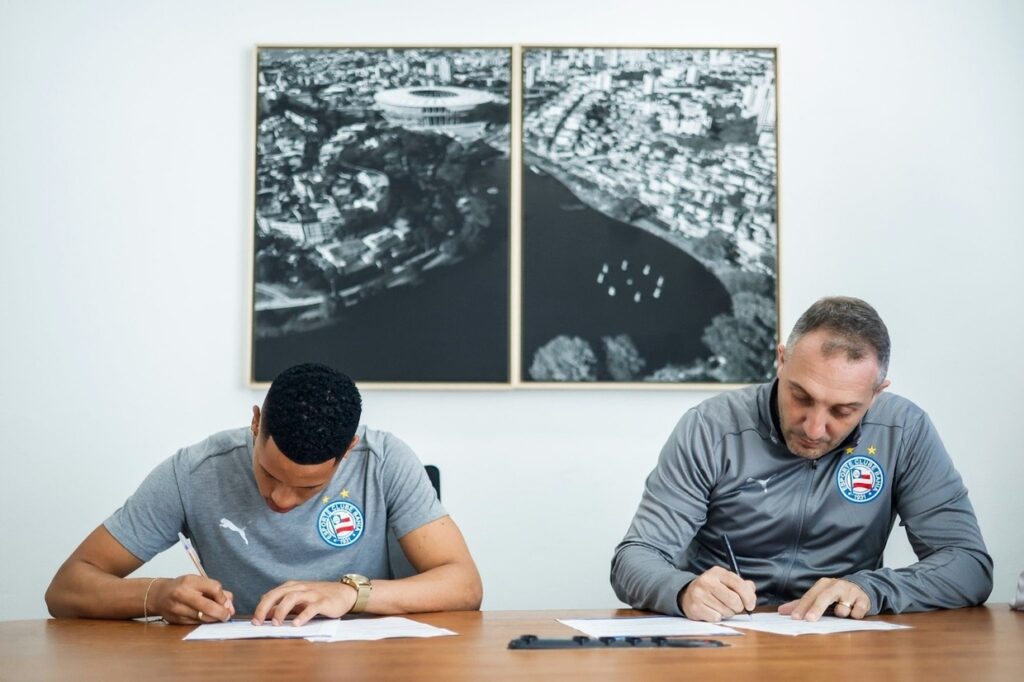 Bahia anuncia renovao com jovem atacante at 2027