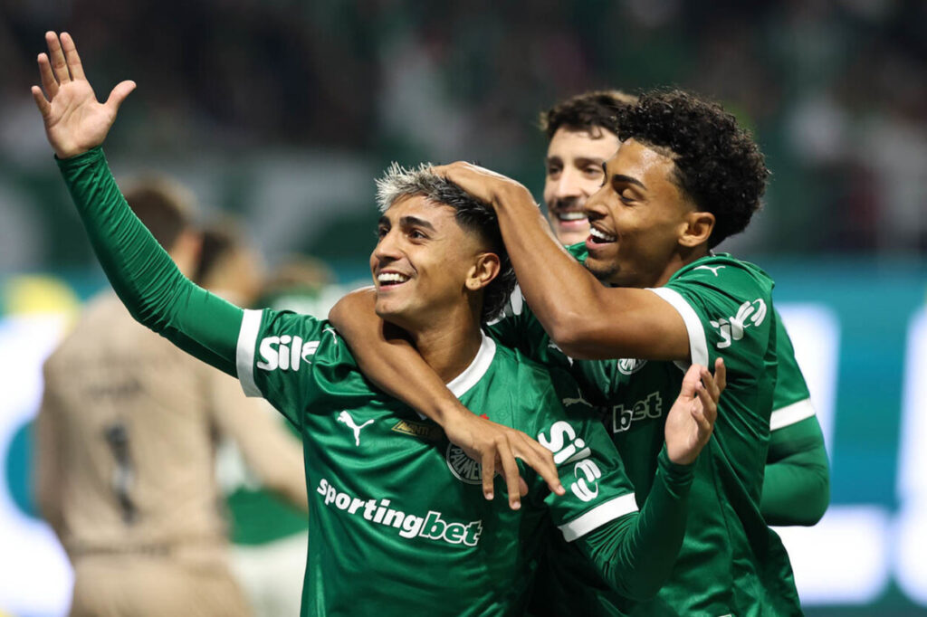 Palmeiras vence o Grmio, embala no Brasileiro e se aproxima da liderana
