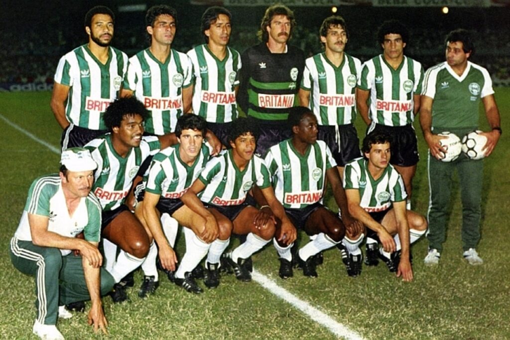 H 40 anos, Coritiba comemorava o ttulo Brasileiro ao vencer final improvvel com Bangu