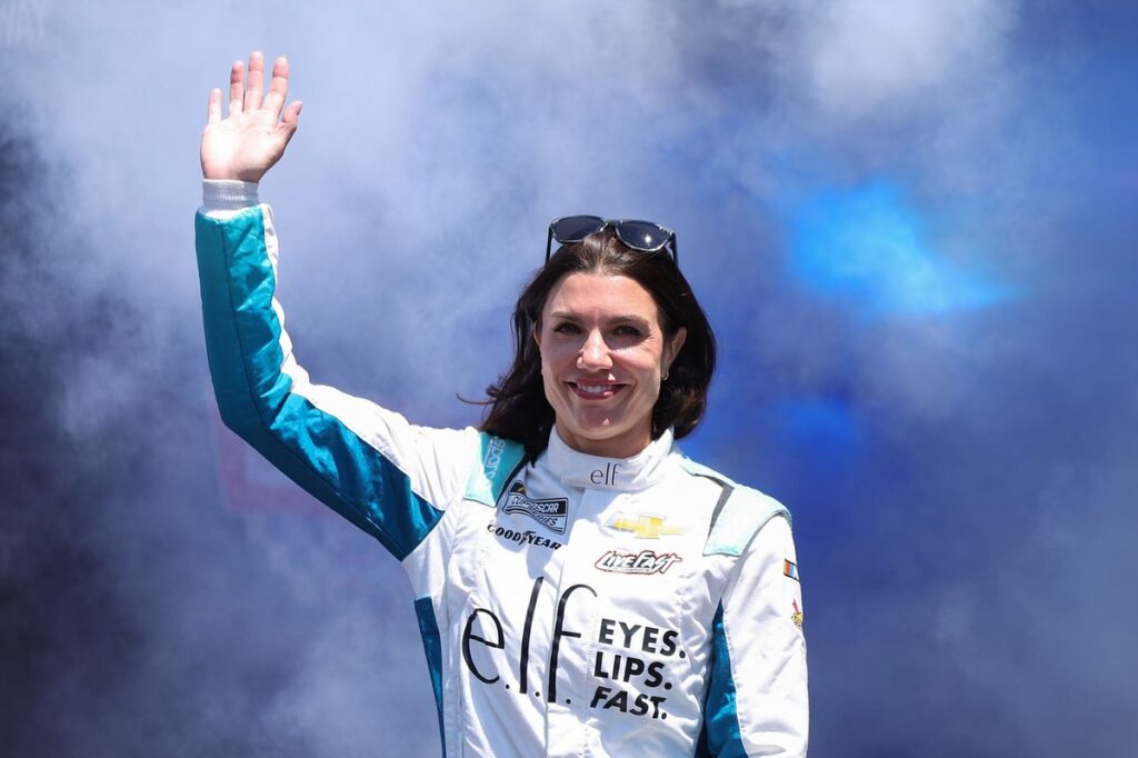 Katherine Legge disputará 400 Milhas de Indianápolis