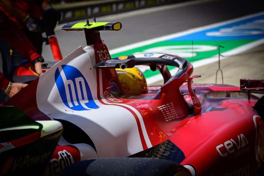 Como Hamilton está ajudando a moldar Ferrari de 2026