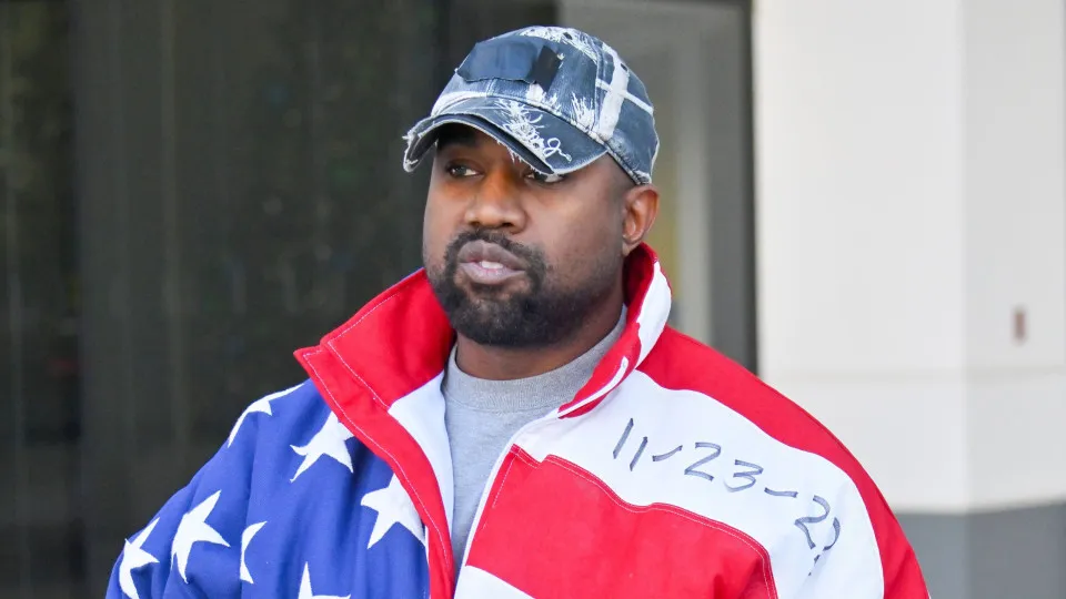 Kanye West é acusado de agressão sexual e tráfico de pessoas por ex-assistente