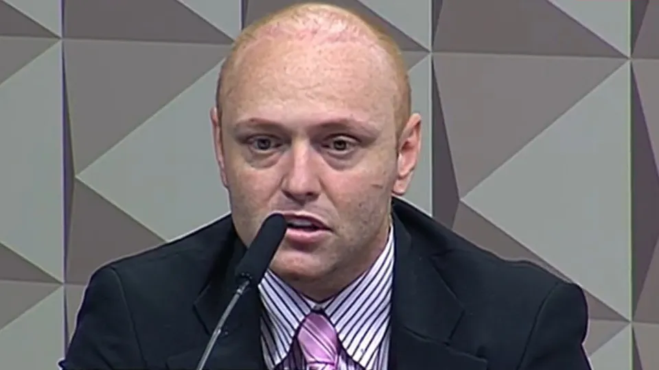 Moraes mantém prisão de Delgatti em ação que condenou hacker e Zambelli por invasão ao CNJ