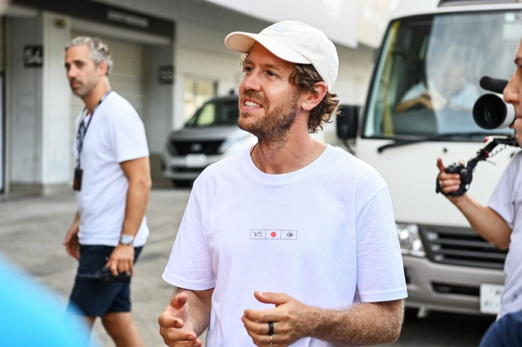 Vettel: ‘Ferrari foi boa, mas ainda me identifico com a RBR’