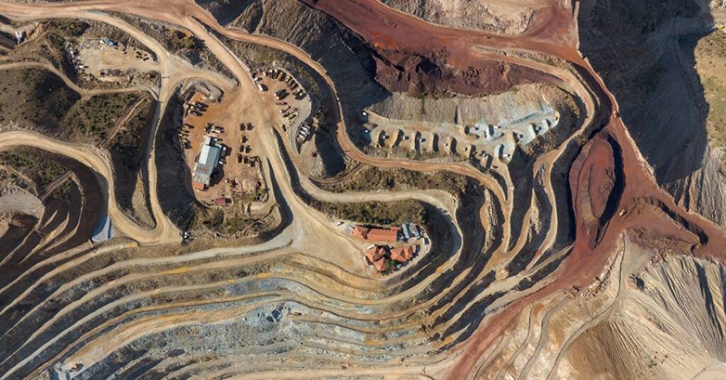 Minerais estratégicos em jogo: o interesse dos EUA no subsolo brasileiro