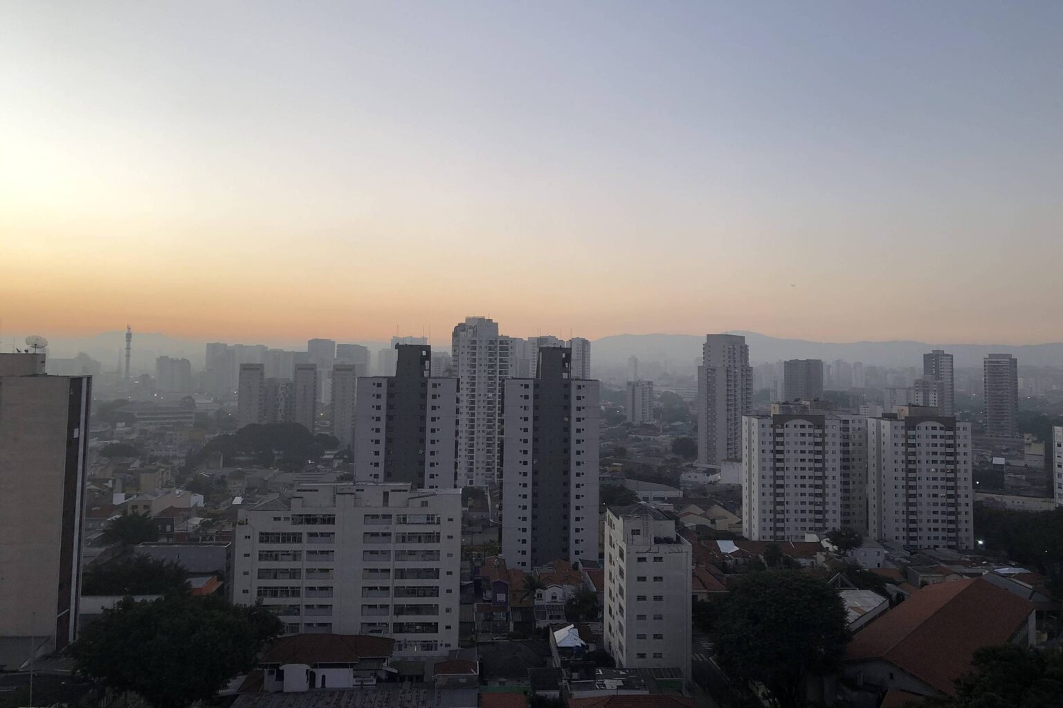 SP deve ter vento forte seguido de calor nesta terça (19) – 19/08/2025 – Cotidiano