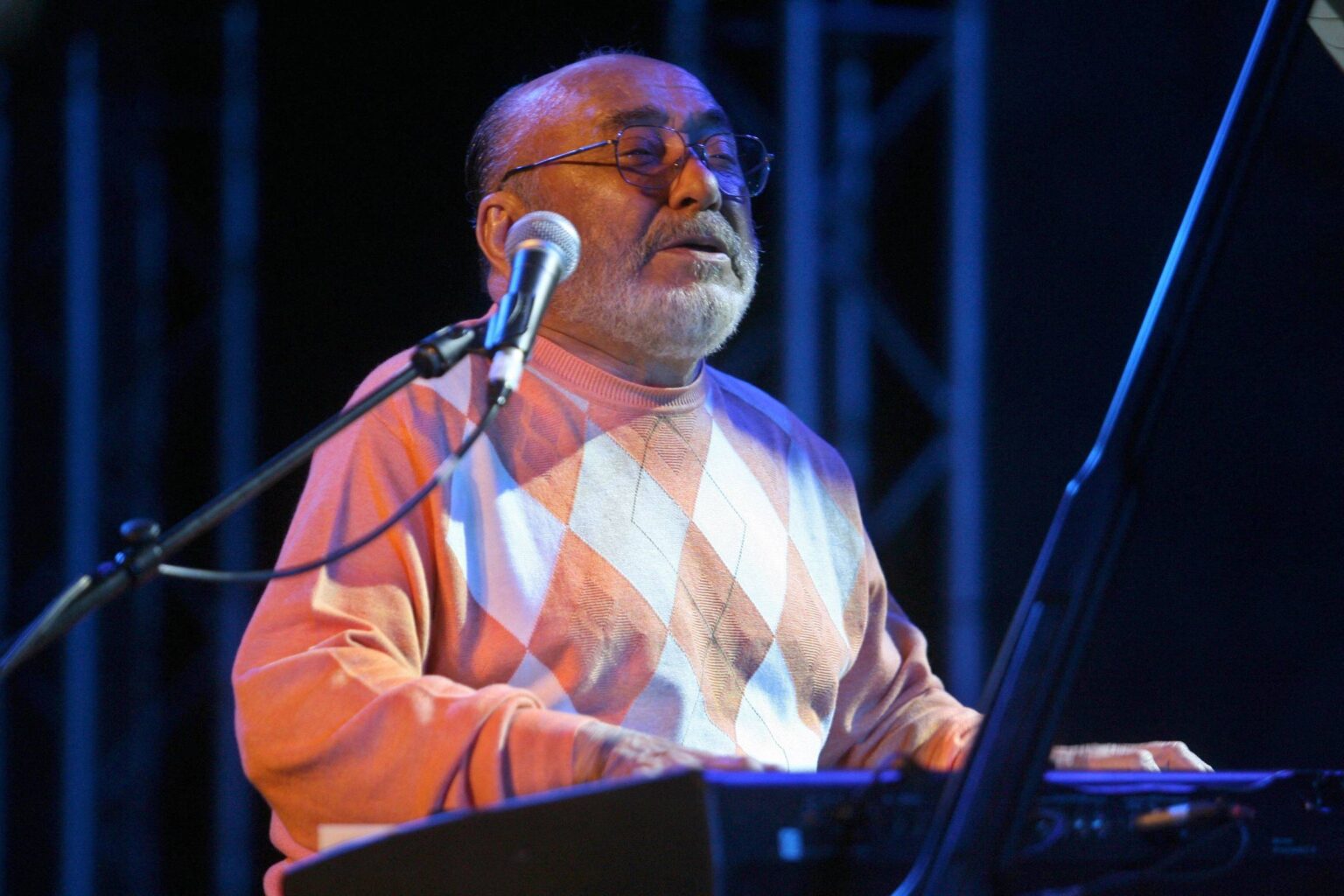 Morre o músico Eddie Palmieri, aos 88 anos, nos EUA – 07/08/2025 – Ilustrada