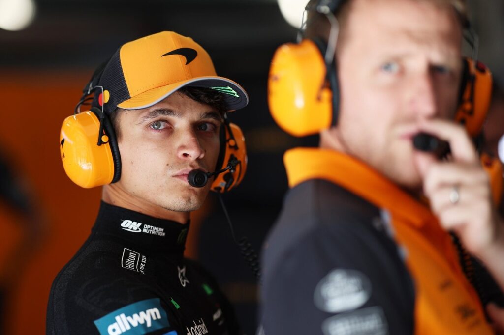 Zak Brown defende “ótimo momento” de Norris e cutuca Leclerc