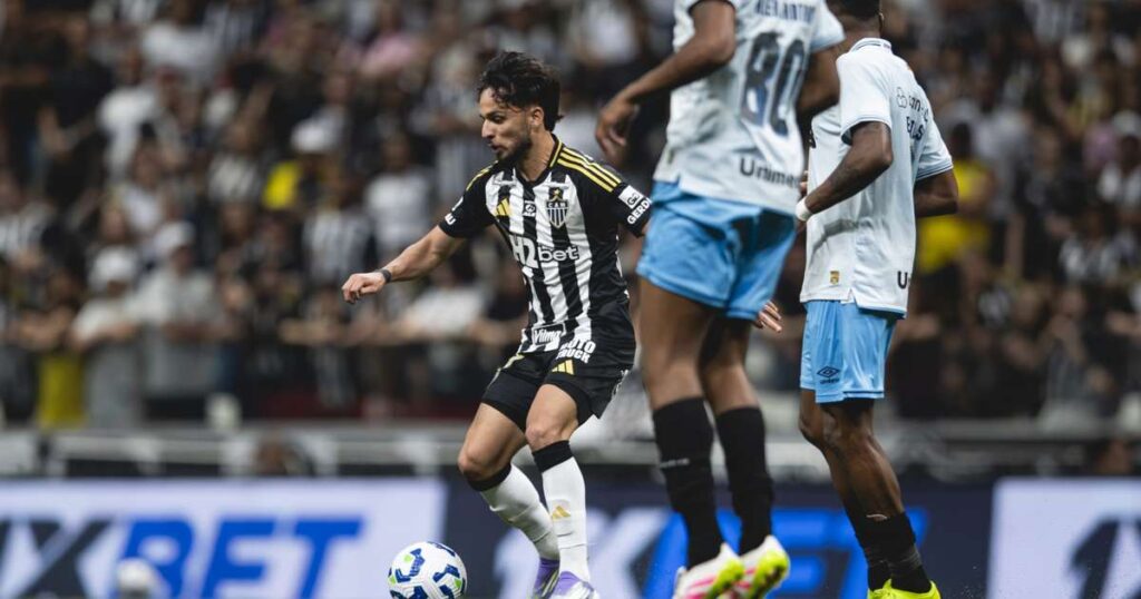 Com dois expulsos para cada lado, Grêmio venceu Galo na Arena MRV