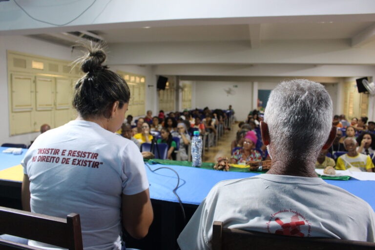 “Deixe-me viver, falar, crescer e me organizar”: O V Congresso da CPT se espalha nas tendas de experiências de Romper Cercas e Tecer Teias