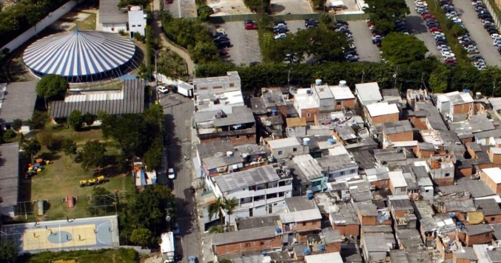 Comunidade luta para reabrir Circo Escola na zona oeste de SP através