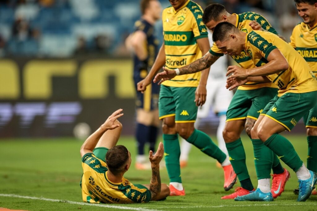 Cuiab supera o Volta Redonda e segue na caa ao G4 da Srie B