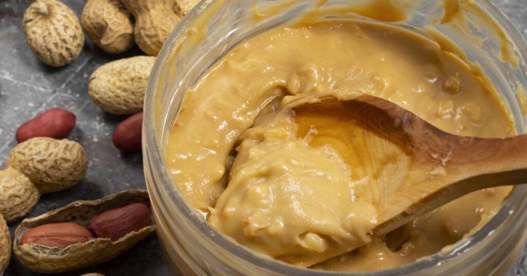 Pasta de amendoim engorda? Especialista responde