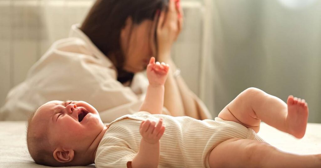 Som do choro de bebês faz o rosto humano esquentar, aponta estudo