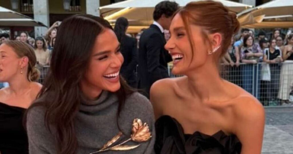 Marquezine e Sasha vão juntas a desfile de Carolina Herrera