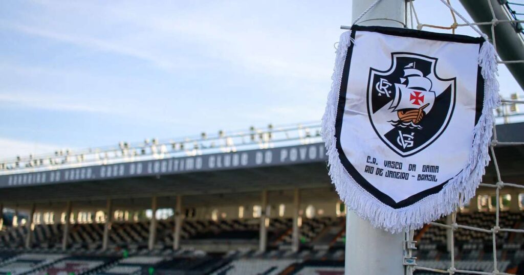 Vasco rescinde com estrela do elenco