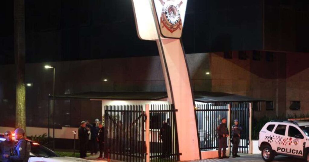 MP pede afastamento de Andrés, Duílio e Augusto do Corinthians durante investigação