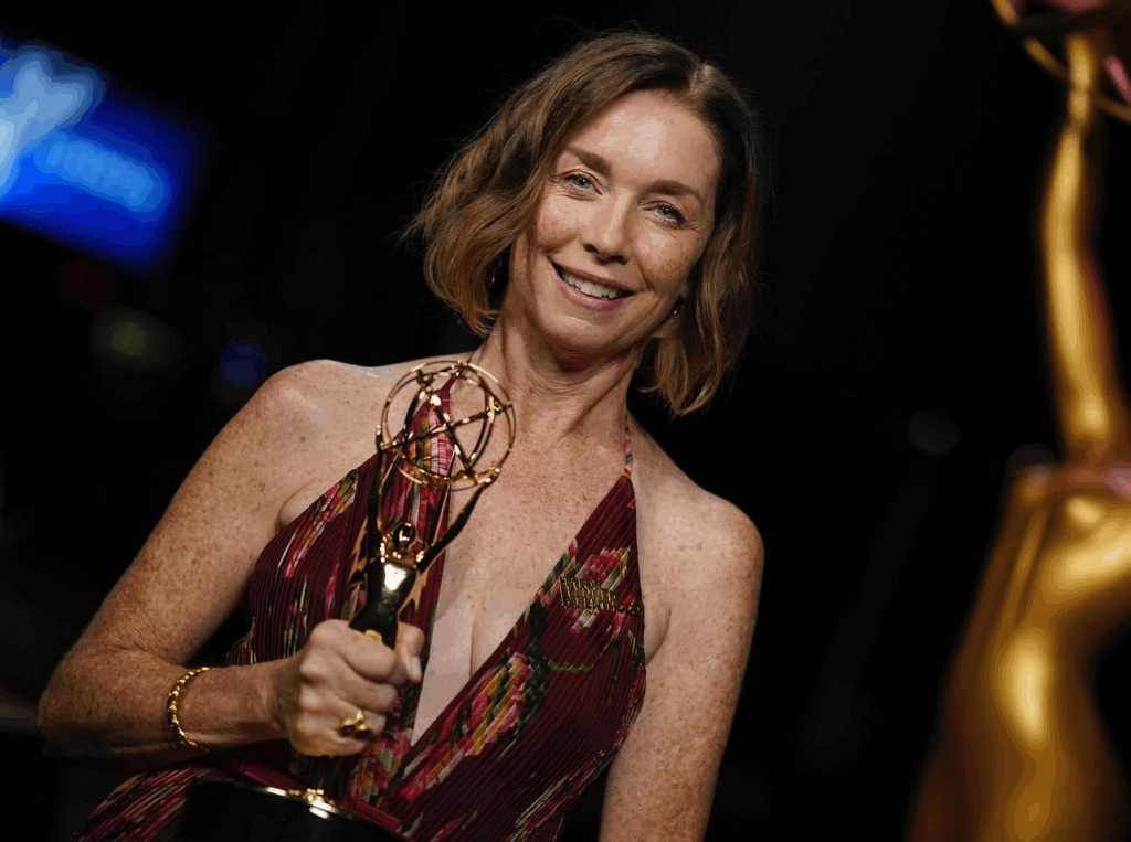 Emmy 2025 premia atores convidados de “The Pitt”, “Ruptura”, “O Estúdio” e “Hacks”