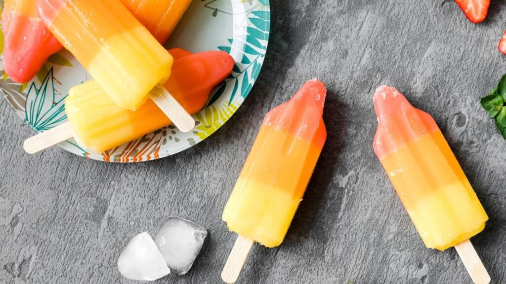 Picolé de salada de frutas: refrescante e saboroso