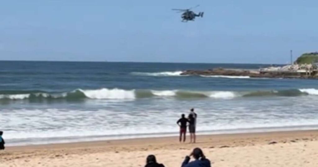 Surfista de 57 anos morre atacado por tubarão em praia de Sydney