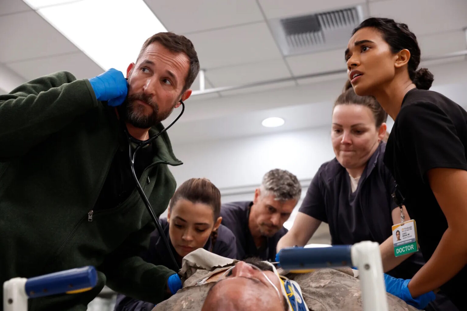 Premiação aponta favoritos ao Emmy 2025 com troféus de Melhor Elenco