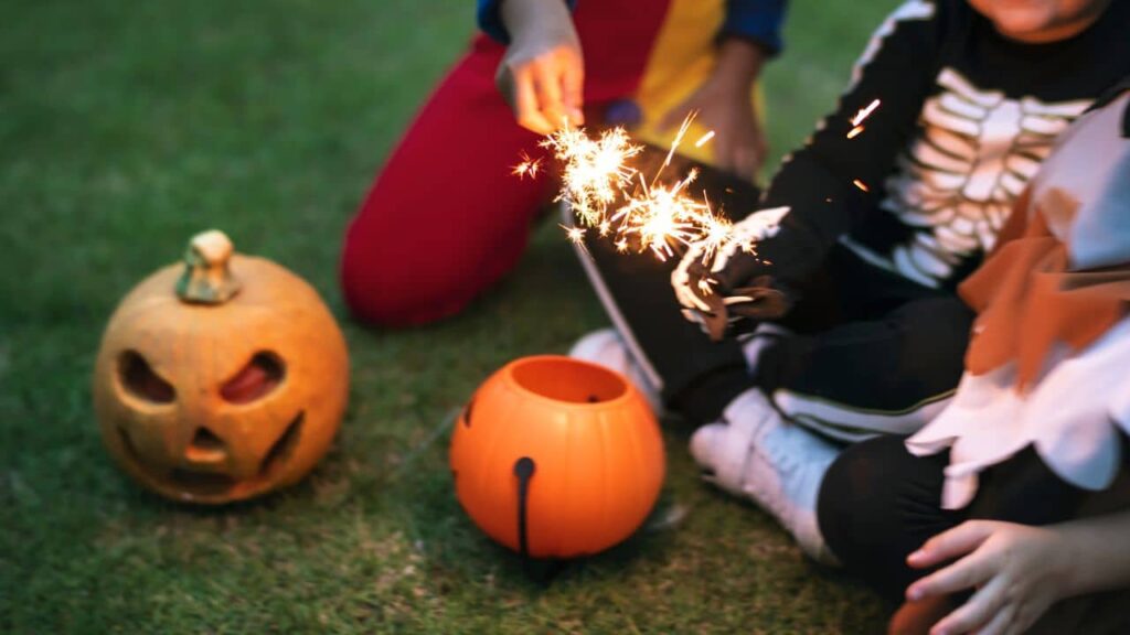 10 brincadeiras para curtir com seus filhos no Halloween