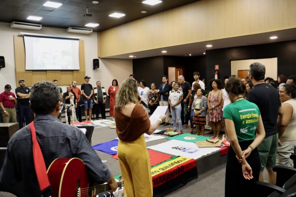 Povos e Comunidades Tradicionais e Parlamentares debatem a violência e impunidade em Brasília