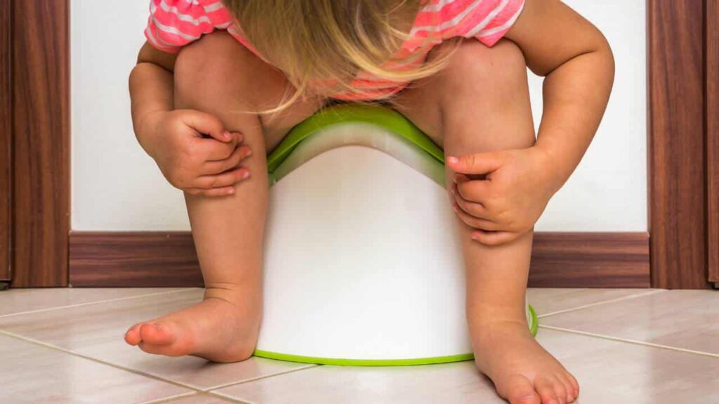 Sinais de prontidão para o desfralde: como ajudar seu filho