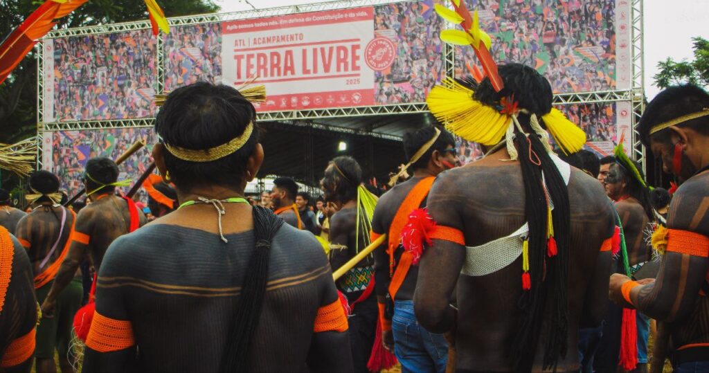 Direitos Indígenas no Congresso: Entre a ofensiva ruralista e a luta pela consolidação de conquistas