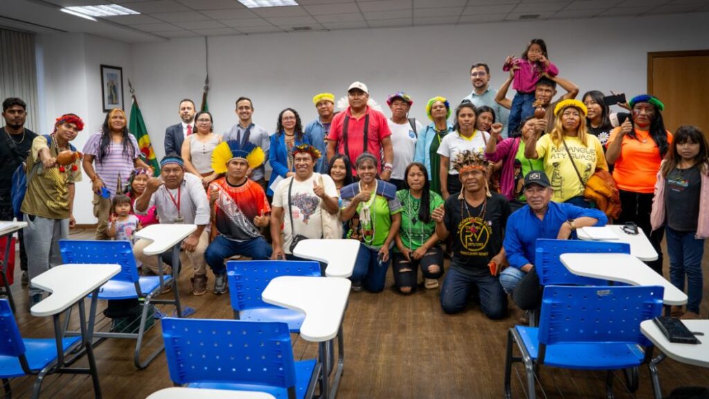 Em Brasília, Guarani e Kaiowá cobram demarcação e rejeitam compra de terras