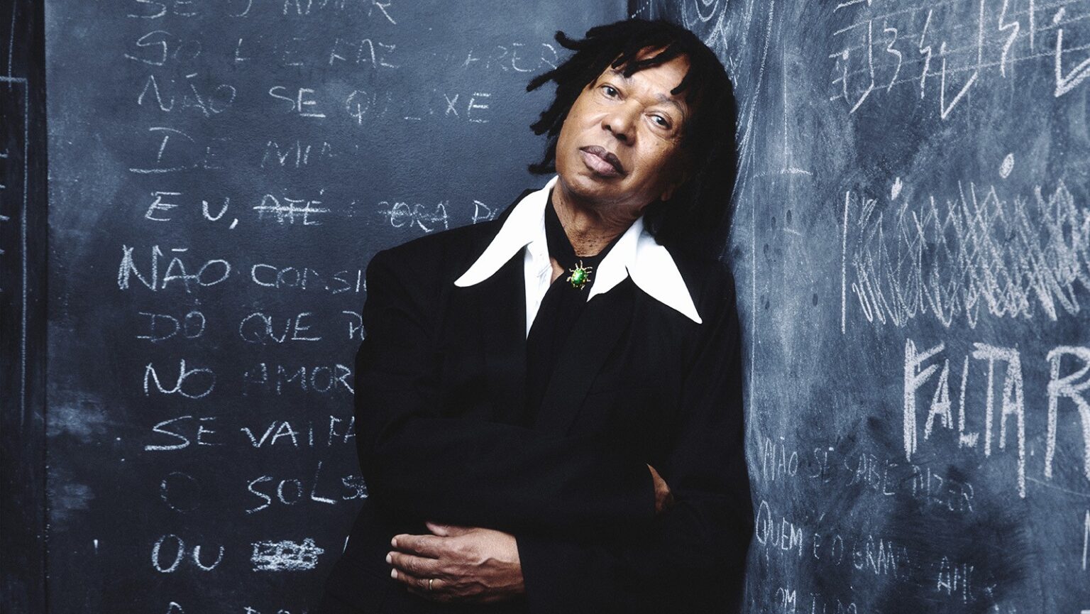 Djavan anuncia data extra para show em São Paulo; veja detalhes