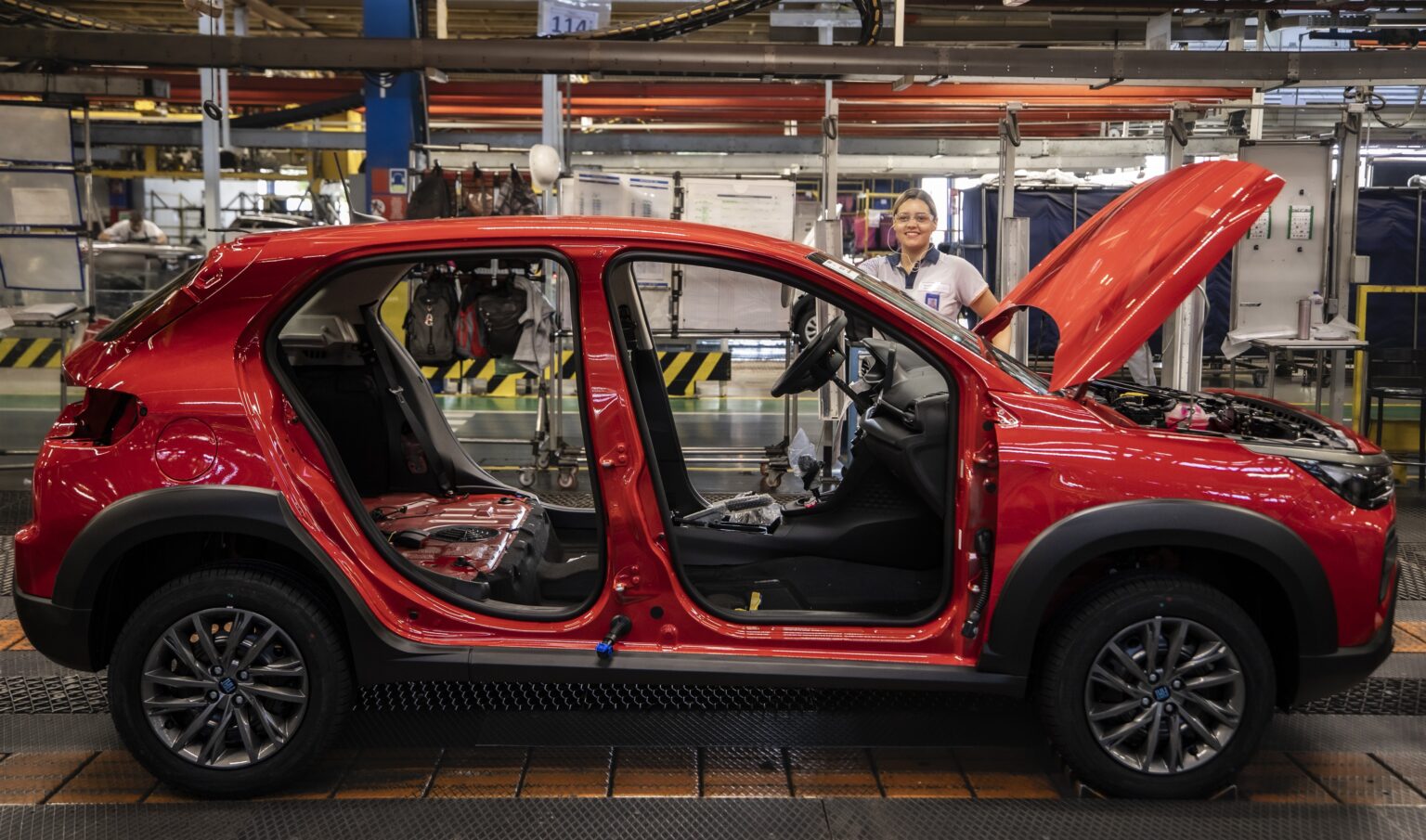 Produção de veículos no Brasil cai 9,5% em abril; exportações ainda sentem efeitos da Argentina